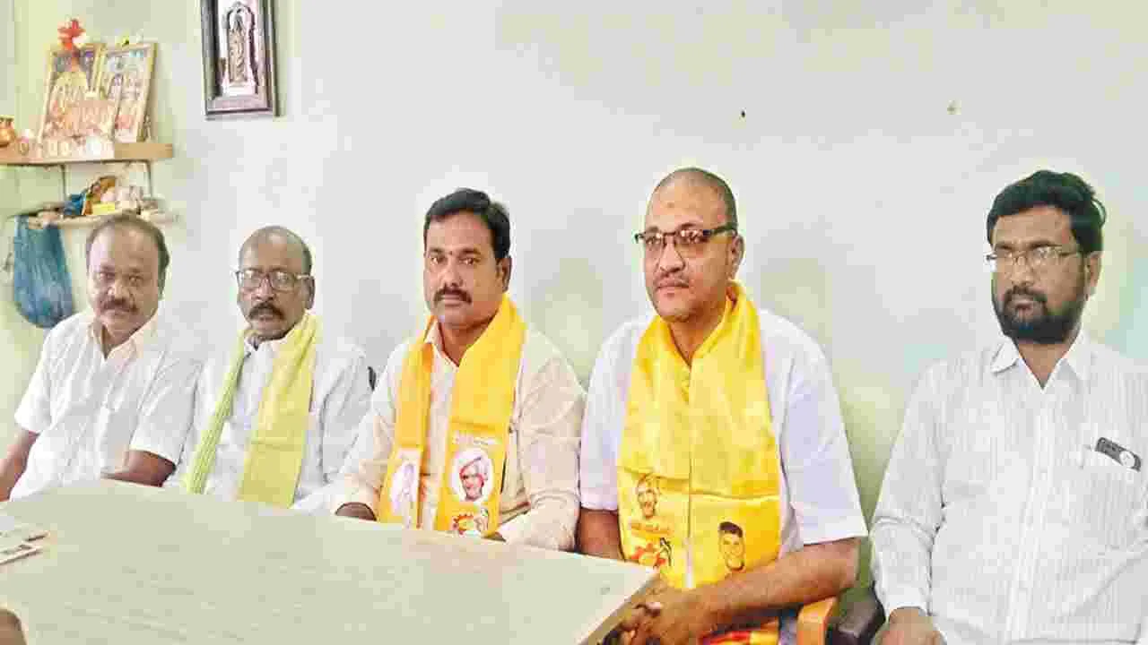 ‘ఎమ్మిగనూరును జిల్లాగా ప్రకటించాలి’