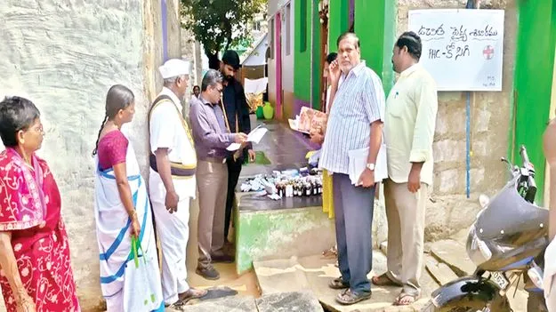 పారిశుధ్యంపై నిర్లక్ష్యం చేస్తే చర్యలు: డీపీవో