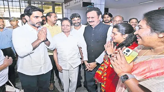 మంత్రి నారా లోకేశ్‌కు ఘన స్వాగతం