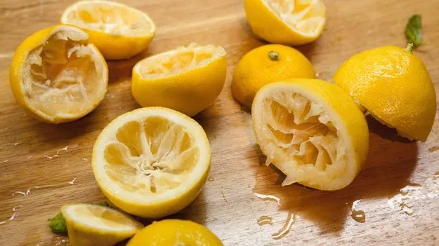 Uses of lemon Peels: నిమ్మ తొక్కలను ఇలా ఉపయోగించవచ్చని మీకు తెలుసా? 