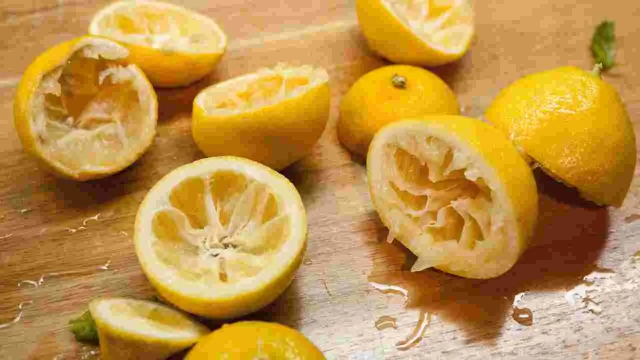 Uses of lemon Peels: నిమ్మ తొక్కలను ఇలా ఉపయోగించవచ్చని మీకు తెలుసా? 