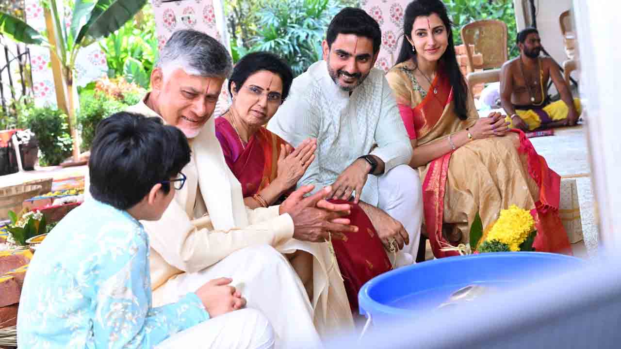 CM Chandrababu: రుద్రాభిషేకం నిర్వహించిన సీఎం చంద్రబాబు కుటుంబ సభ్యులు