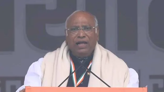 Vote Chori Rally: ఓట్ చోరీ ద్రోహులను గద్దె దింపాలి.. మల్లికార్జున్ ఖర్గే