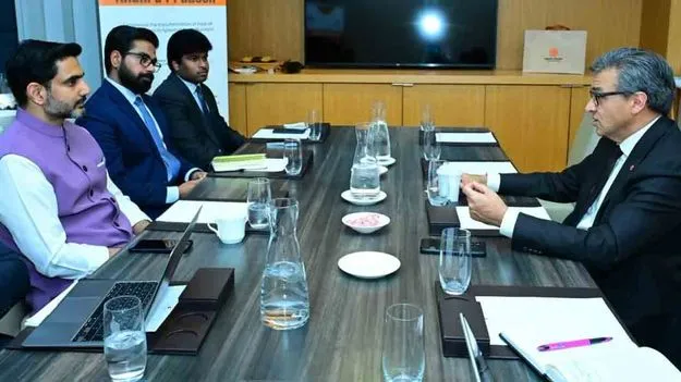 Minister Nara Lokesh: గోల్డీ హైదర్‌తో మంత్రి లోకేశ్ కీలక భేటీ.. పెట్టుబడులపై చర్చ