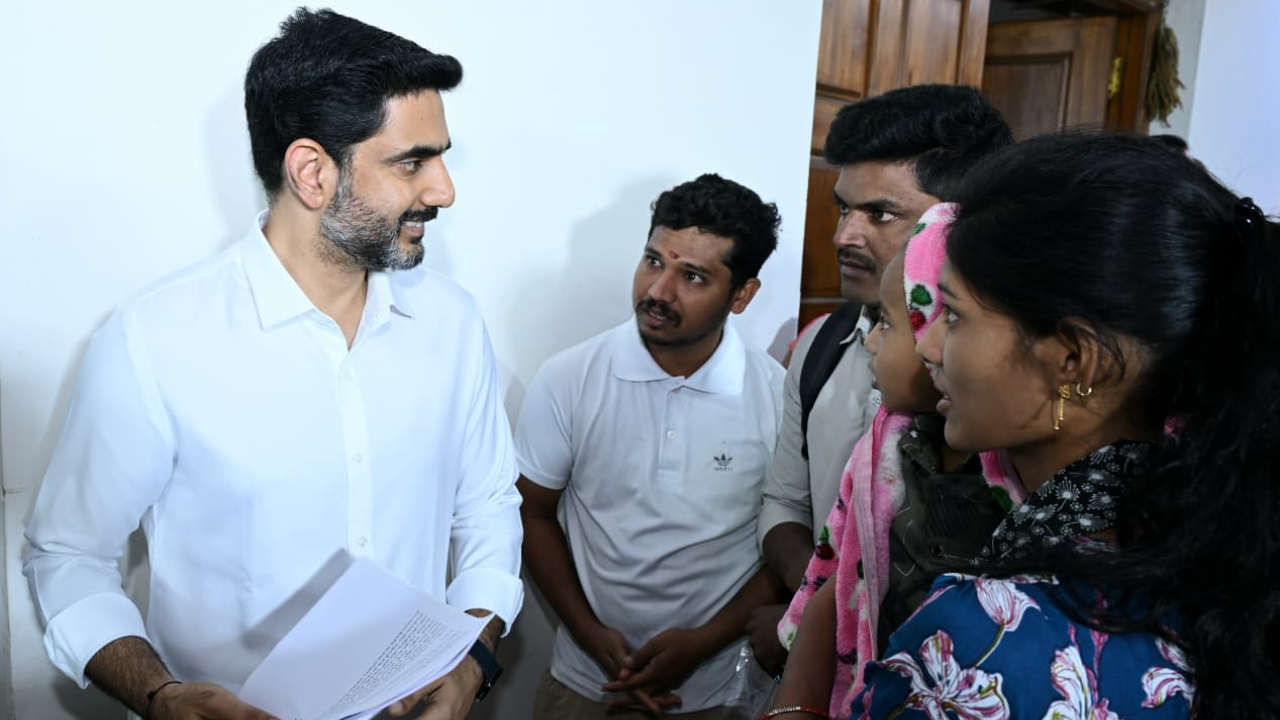 విశాఖ పార్టీ కార్యాలయంలో 77వ రోజు ప్రజాదర్బార్