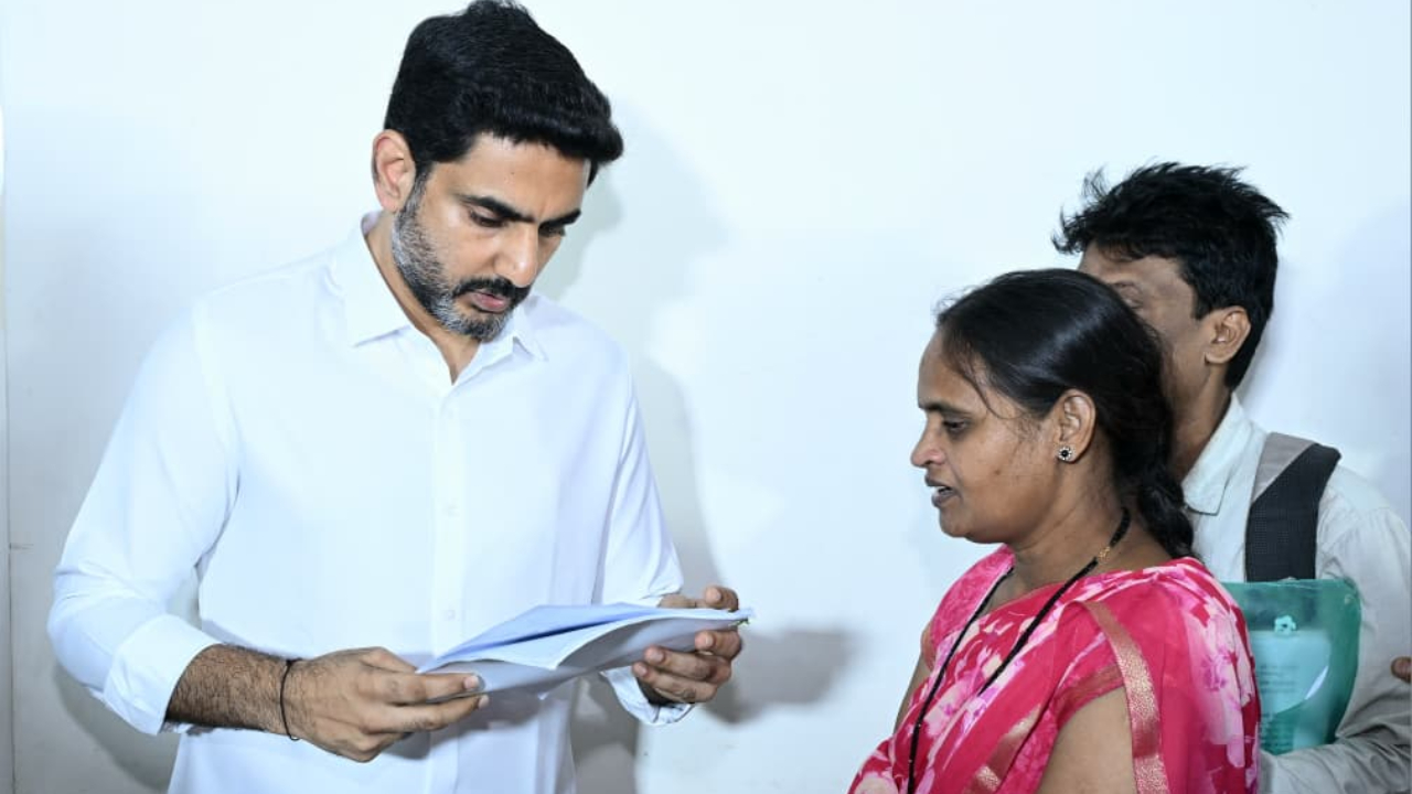 విశాఖ పార్టీ కార్యాలయంలో 77వ రోజు ప్రజాదర్బార్