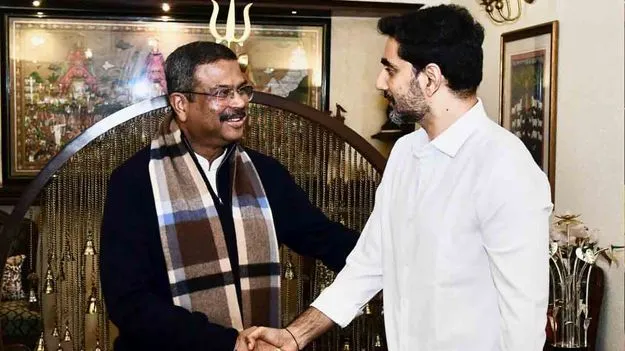 Nara Lokesh: కేంద్ర విద్యాశాఖ మంత్రి ధర్మేంధ్ర ప్రధాన్‌తో మంత్రి లోకేష్ భేటీ