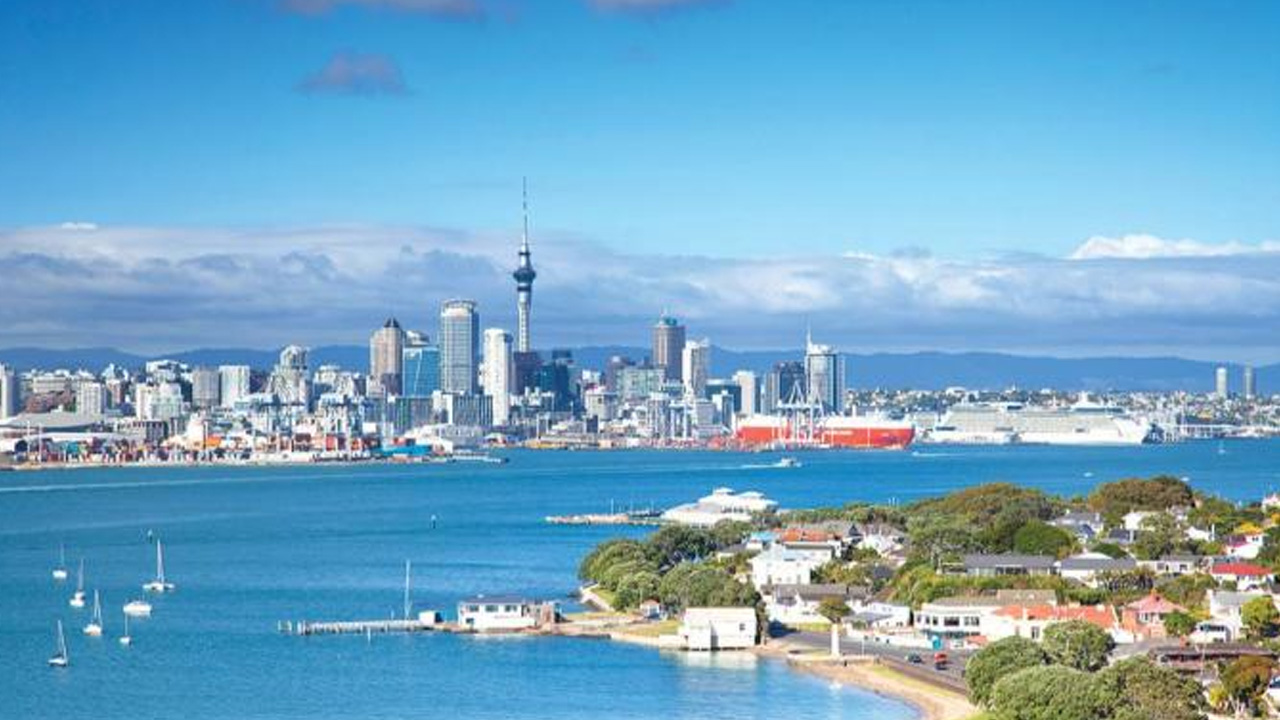 New Year Celebrations: ప్రపంచంలో ఫస్ట్.. లాస్ట్.. న్యూఇయర్ సెలబ్రేట్ చేసుకునే దేశాలివే..