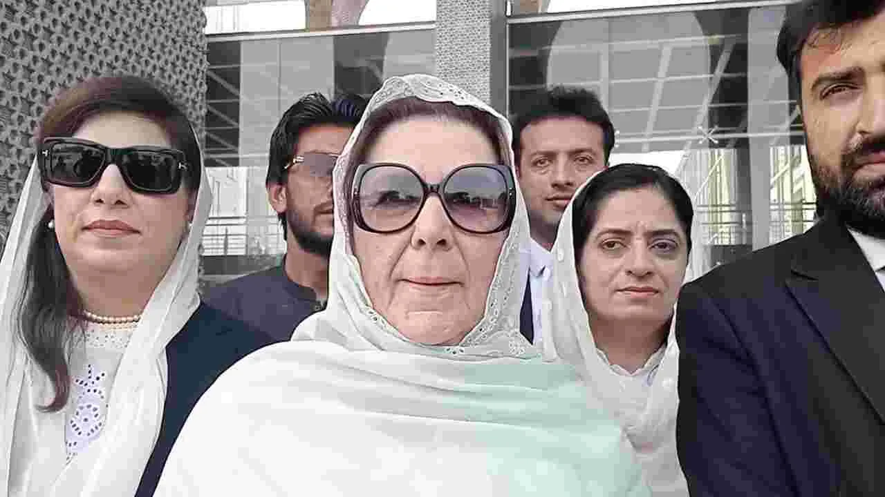 Imran Khan: ఆయనకు ఏమైనా జరిగితే పాక్‌లో కల్లోలం: ఇమ్రాన్ ఖాన్ సోదరి
