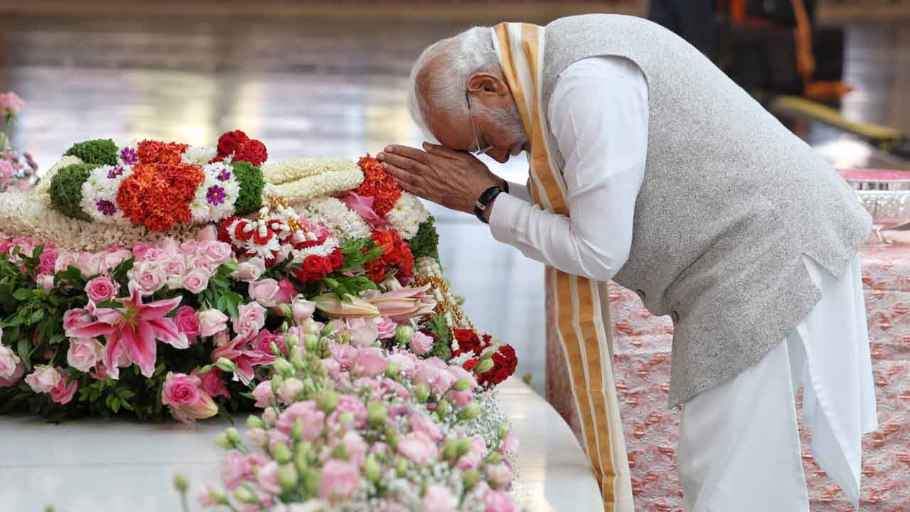 Sri Sathya Sai Centenary Celebrations: శ్రీ సత్యసాయి జయంత్యుత్సవాల్లో ప్రధాని మోదీ