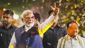 PM Modi Reacts on Kerala Polls: కామ్రేడ్ల కంచుకోటలో కాషాయ జెండా.. మోదీ సంచలన ట్వీట్..
