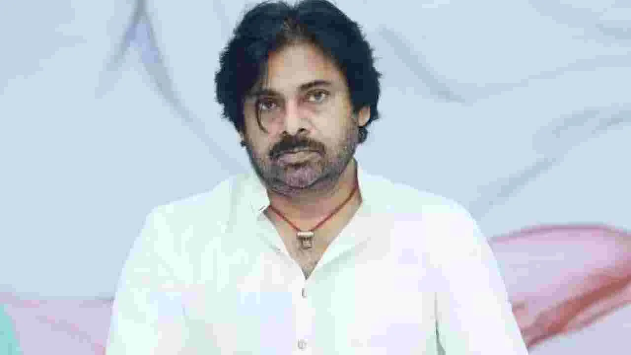 Dy CM Pawan Kalyan: పార్టీ ఎంపీలతో డిప్యూటీ సీఎం పవన్ భేటీ