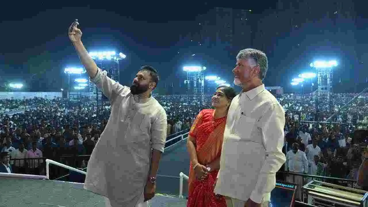 Pawan Kalyan: లోకేష్ సభలో లేకపోవడం లోటుగా ఉంది: డిప్యూటీ సీఎం పవన్ కళ్యాణ్