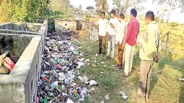 ‘పెంట’లో పారిశుధ్య నిర్వహణ అధ్వానం