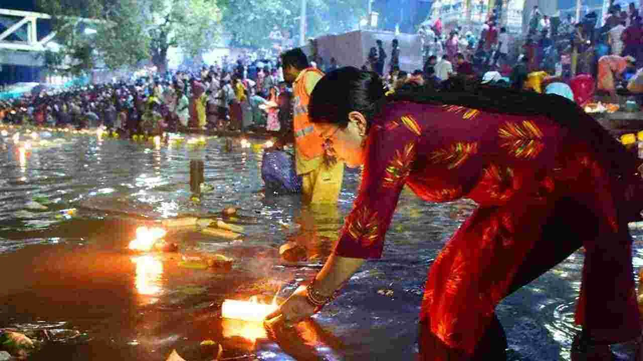 Poli Swargam 2025: ఇంతకీ పోలి పాడ్యమి ఎప్పుడు..?