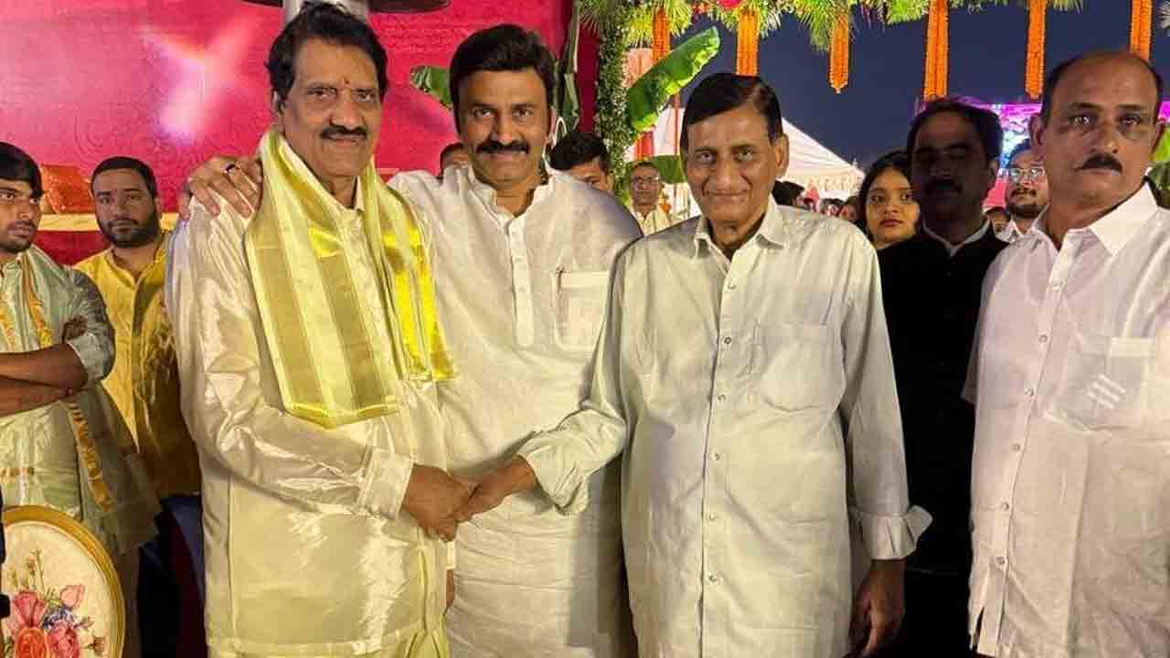 Sravanti Dath Wedding: ఘనంగా నిర్మాత అశ్వనీదత్ కుమార్తె వివాహం.. హాజరైన పలువురు ప్రముఖులు
