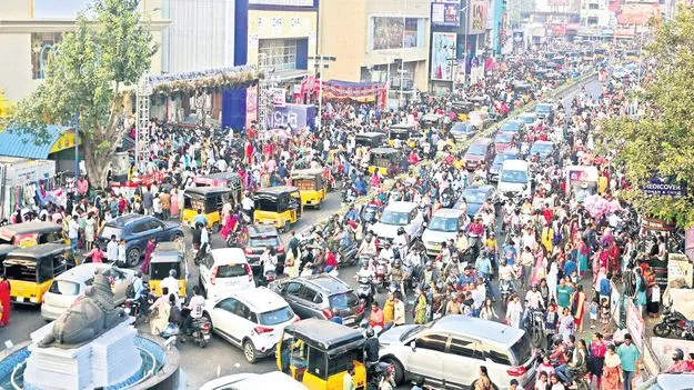 సెల్లార్‌లపై స్పెషల్‌ డ్రైవ్‌ 