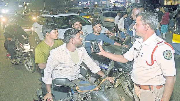 న్యూ ఇయర్‌ కిక్కు