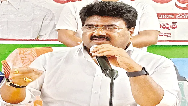 విశాఖ సమ్మిట్‌లో పెట్టుబడుల వరద