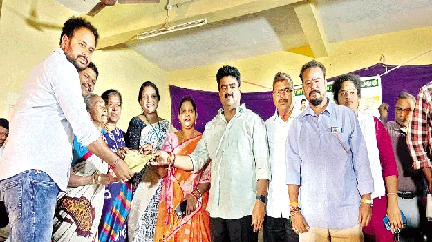 పక్కా ఇళ్ల నిర్మాణం ధ్యేయం