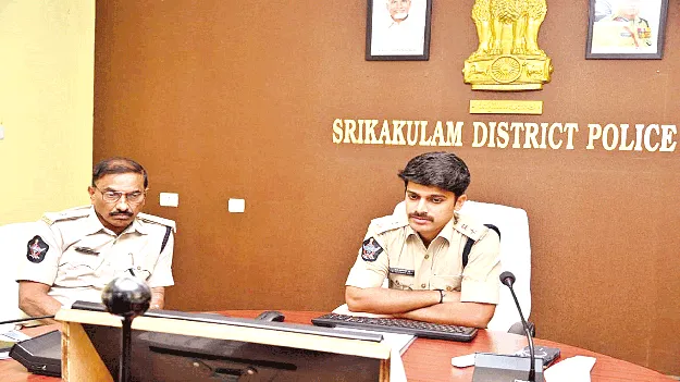  నిర్ణీత గడువులో వినతులకు పరిష్కారం చూపాలి