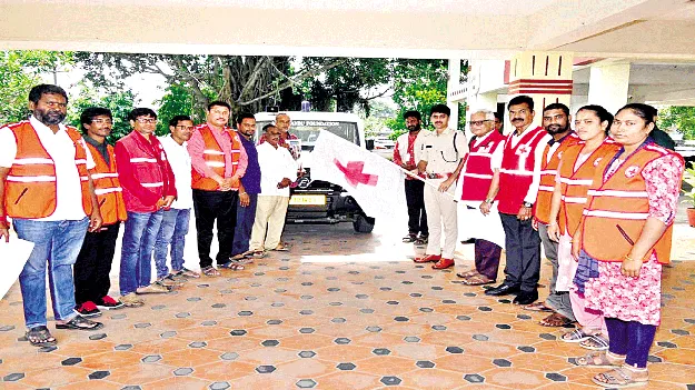 ‘మనోబంధు’ ఫౌండేషన్‌ సేవలు అభినందనీయం