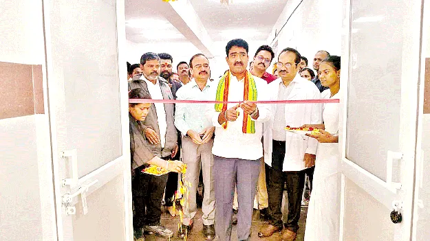 పేదలకు కార్పొరేట్‌ వైద్యం లక్ష్యం