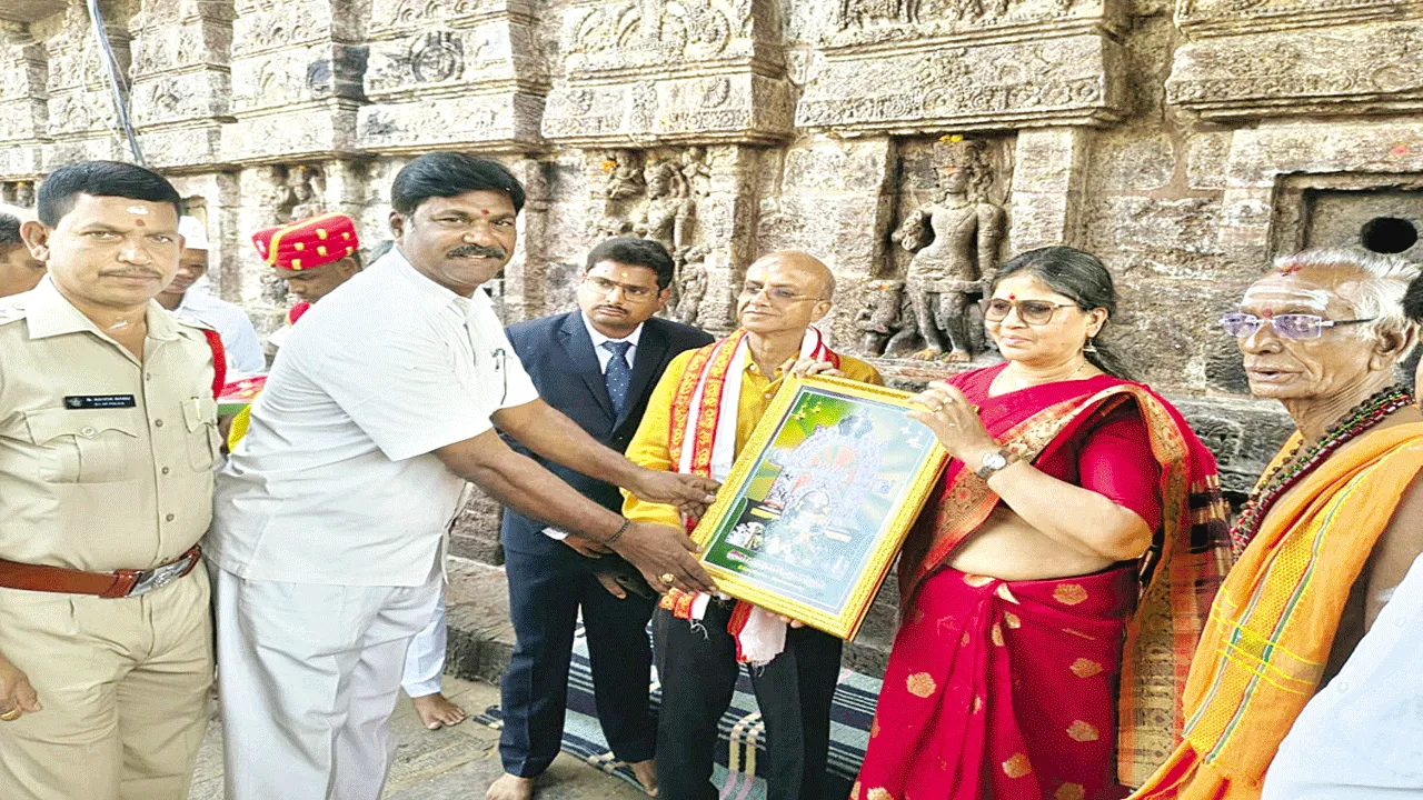 స్వామి సేవలో గుజరాత్‌ హైకోర్టు ప్రధాన న్యాయమూర్తి