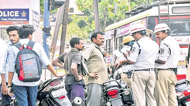  ఈ-చలాన్‌ల గందరగోళం!