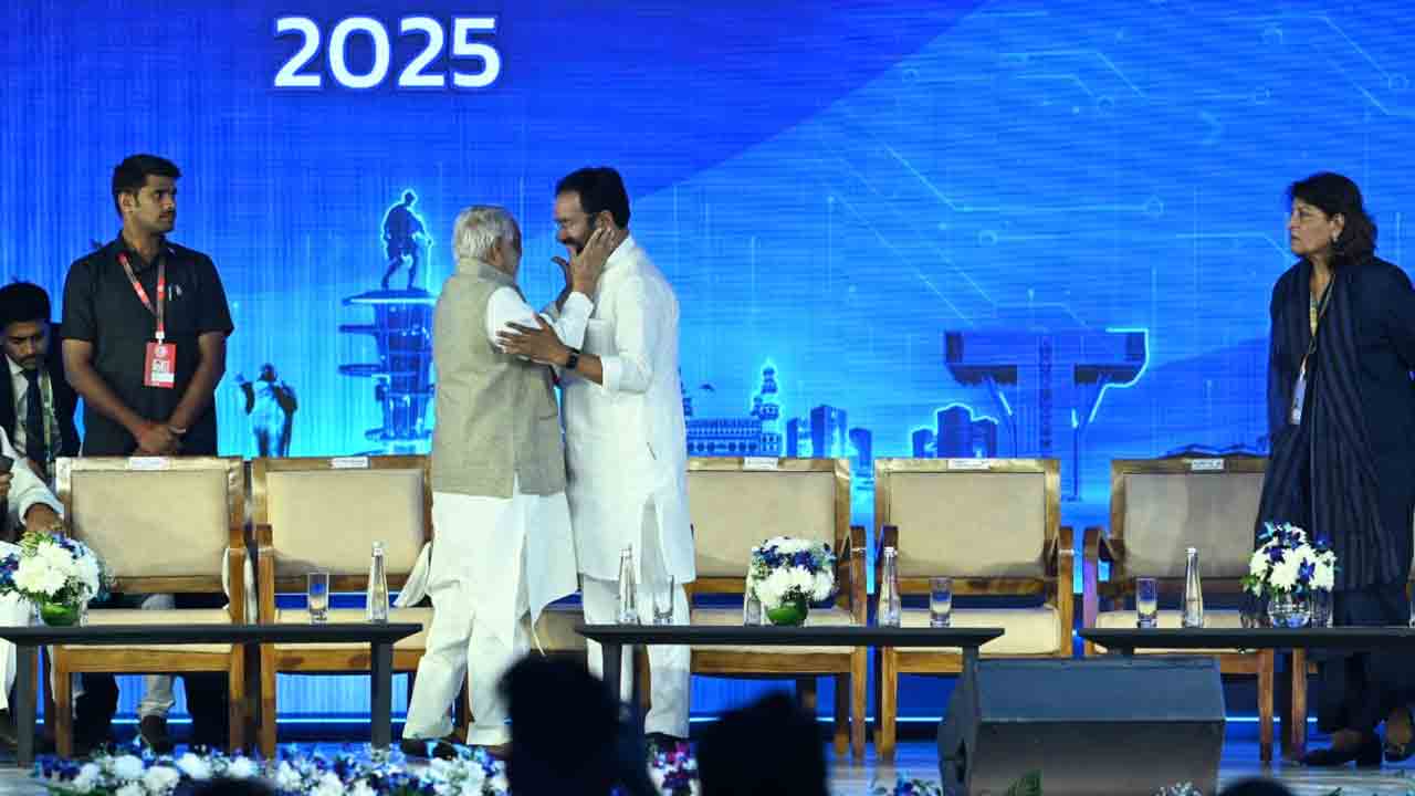 తెలంగాణ రైజింగ్ గ్లోబల్ సమ్మిట్‌ను ప్రారంభించిన గవర్నర్ జిష్టుదేవ్ వర్మ