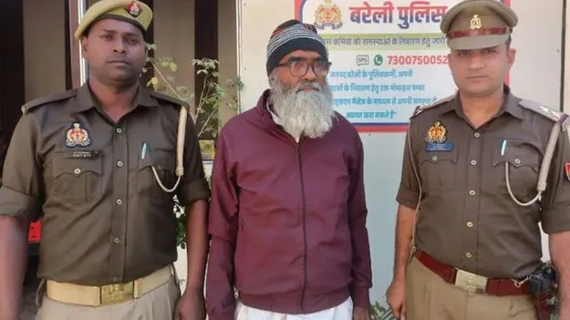 UP Convict Arrest: హత్య కేసు నుంచి తప్పించుకునేందుకు పేరు, మతం మార్పు.. చివరకు..