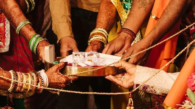 UP Groom: పెళ్లి వేడుకలో రూ.31 కట్నం ఇవ్వబోయిన వధువు కుటుంబం.. ఇంతలో..