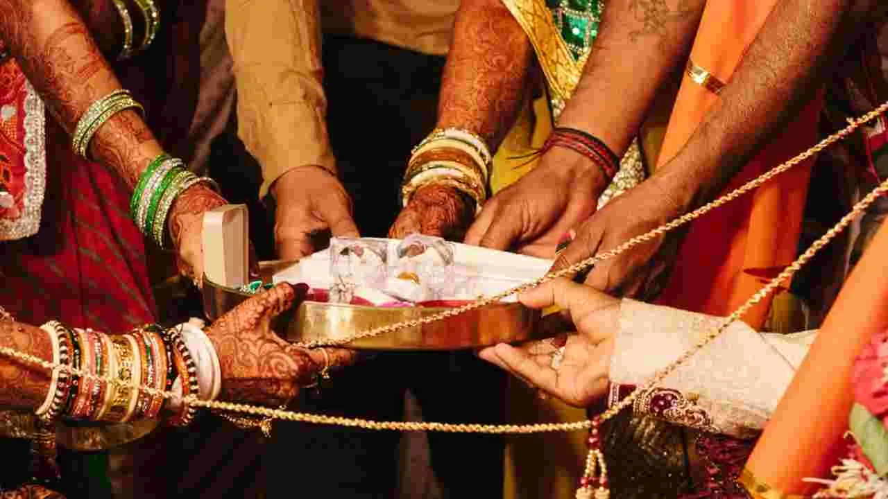 UP Groom: పెళ్లి వేడుకలో రూ.31 కట్నం ఇవ్వబోయిన వధువు కుటుంబం.. ఇంతలో..