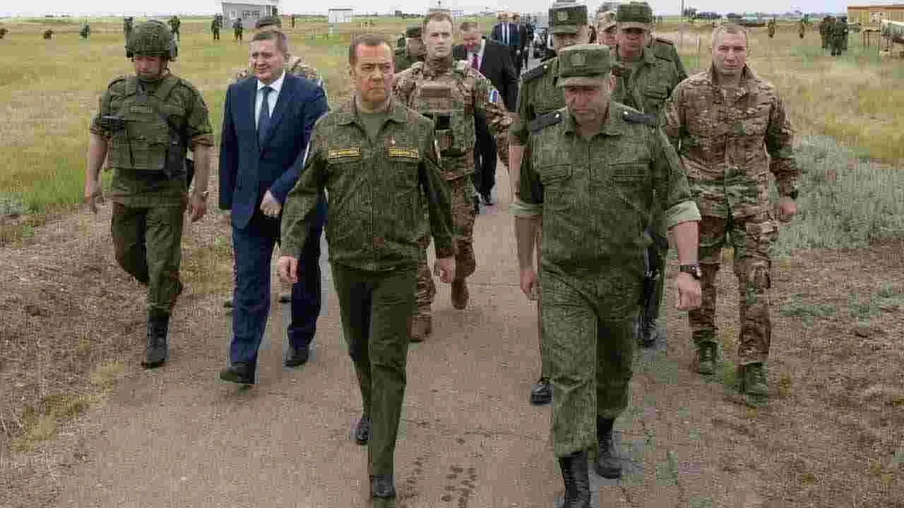 Indians in Russian Army: రష్యన్ ఆర్మీలో చేరిన 10 మంది భారతీయులు మృతి!