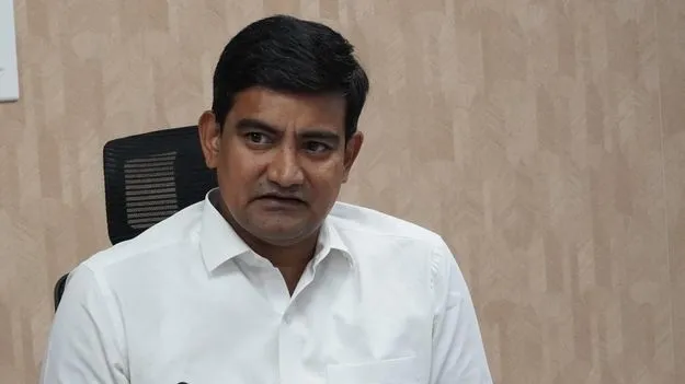 Minister Kondapalli Srinivas: డ్వాక్రా మహిళలకు సకాలంలో రుణాలు: కొండపల్లి 