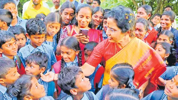 Nara Bhuvaneshwari: ఆత్మవిశ్వాసంతో అడుగేస్తే విజయం తథ్యం