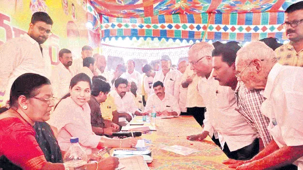 సమస్యల పరిష్చ్కారానికే ప్రజాదర్బార్‌