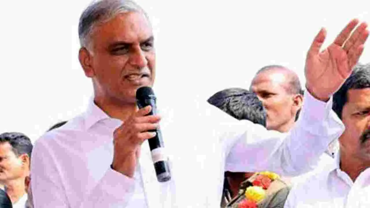Harish Rao: కమీషన్లు ఉండవని చిన్న కాంట్రాక్టర్లకు బిల్లులివ్వరా