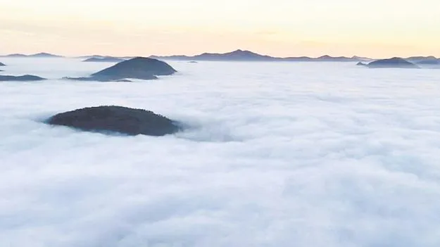 Tourist Attraction: మంచు కొండల్లోన...