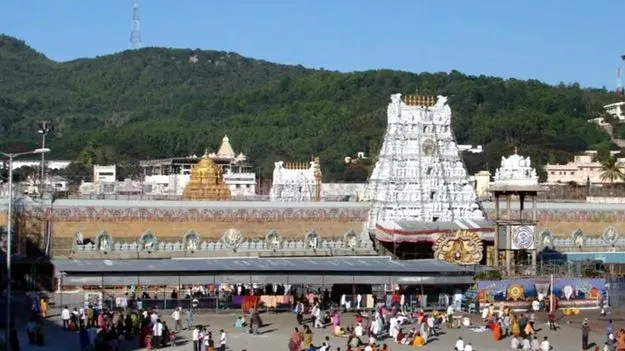 TTD Temple Funds: దేవదేవుడ్నే దోచేశారు