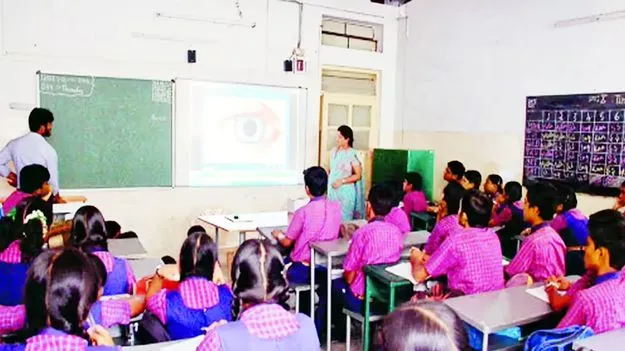 School Education Department: పాఠశాలల్లోకి అకడమిక్‌ ఇన్‌స్ట్రక్టర్లు