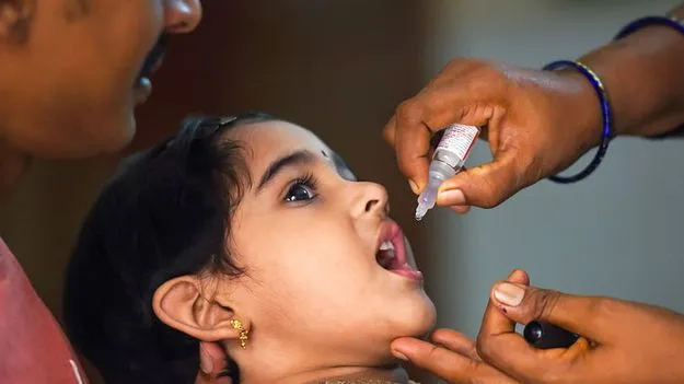 Pulse Polio Programme: 40 లక్షల మందికి పోలియో చుక్కలు