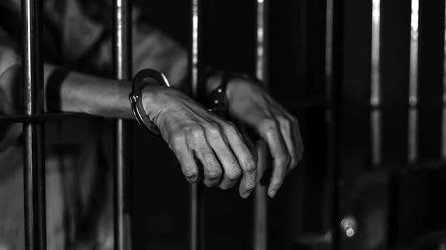 Andhra Pradesh Prisons: జైళ్లలో తీర్పులేని జీవితాలు