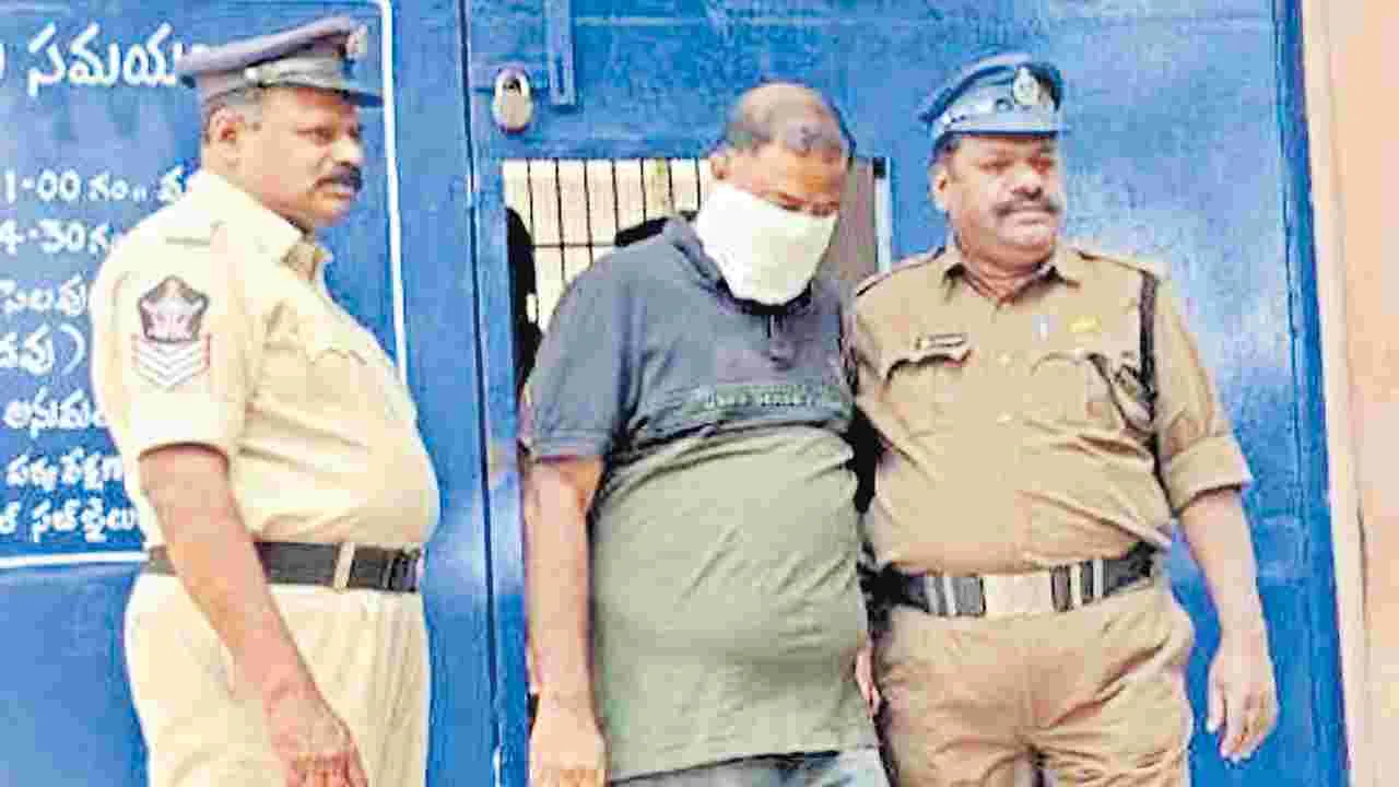 Excise Department Investigation: జోగి చెప్పాడు.. మేం చేశాం