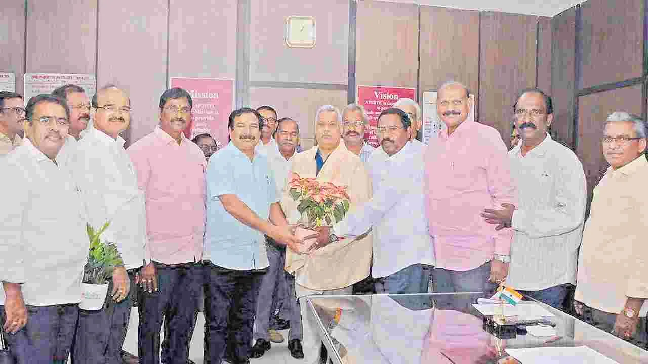 APSRTC Employees Welfare: ‘మెడికల్‌ అన్‌ఫిట్‌’లకు ప్రత్యామ్నాయ ఉద్యోగాలు