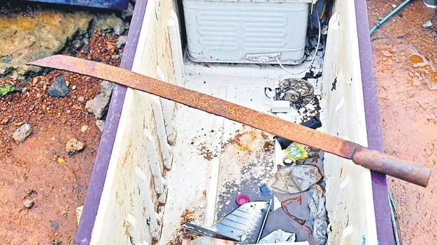 Drug Mafia: గంజాయి డాన్‌ కామాక్షి ఇంట్లో కత్తి