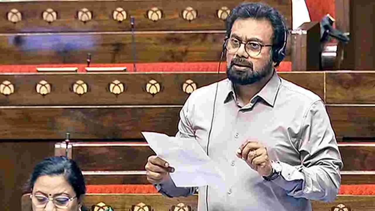 CPM member John Brittas: పన్నుల వసూళ్లకు సమానంగా ఏపీకి పంపిణీ