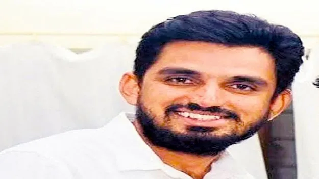 Anantapur: వైసీపీ నాయకుడి రాసలీలలు