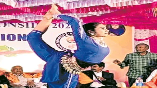 Bapatla District: యోగాతో సంపూర్ణ ఆరోగ్యం