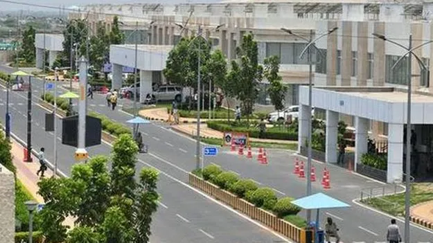 Amaravati Secretariat: సెలవుల మూడ్‌లో సచివాలయం